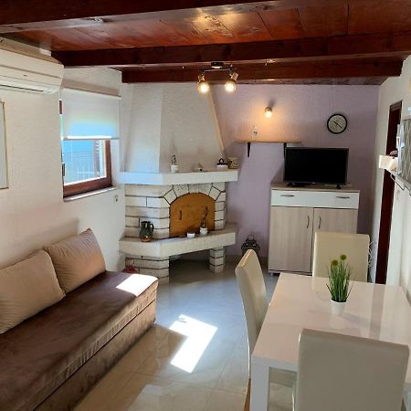 Holiday Home Dorina Пула Экстерьер фото